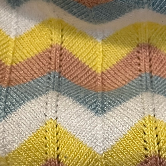 Debut Multicolor Chevron Top - Picture 3 of 5
